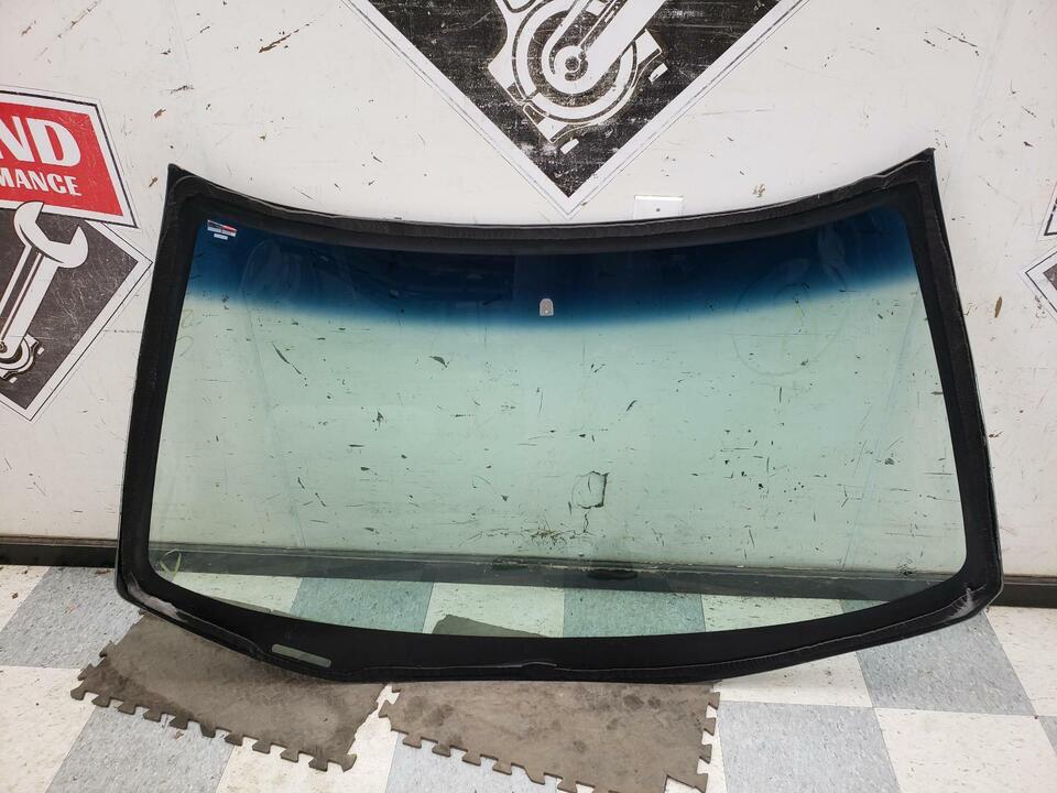 1998-2004 Corvette Convertible Hardtop Z06 OEM Windshield Glass (With HUD)